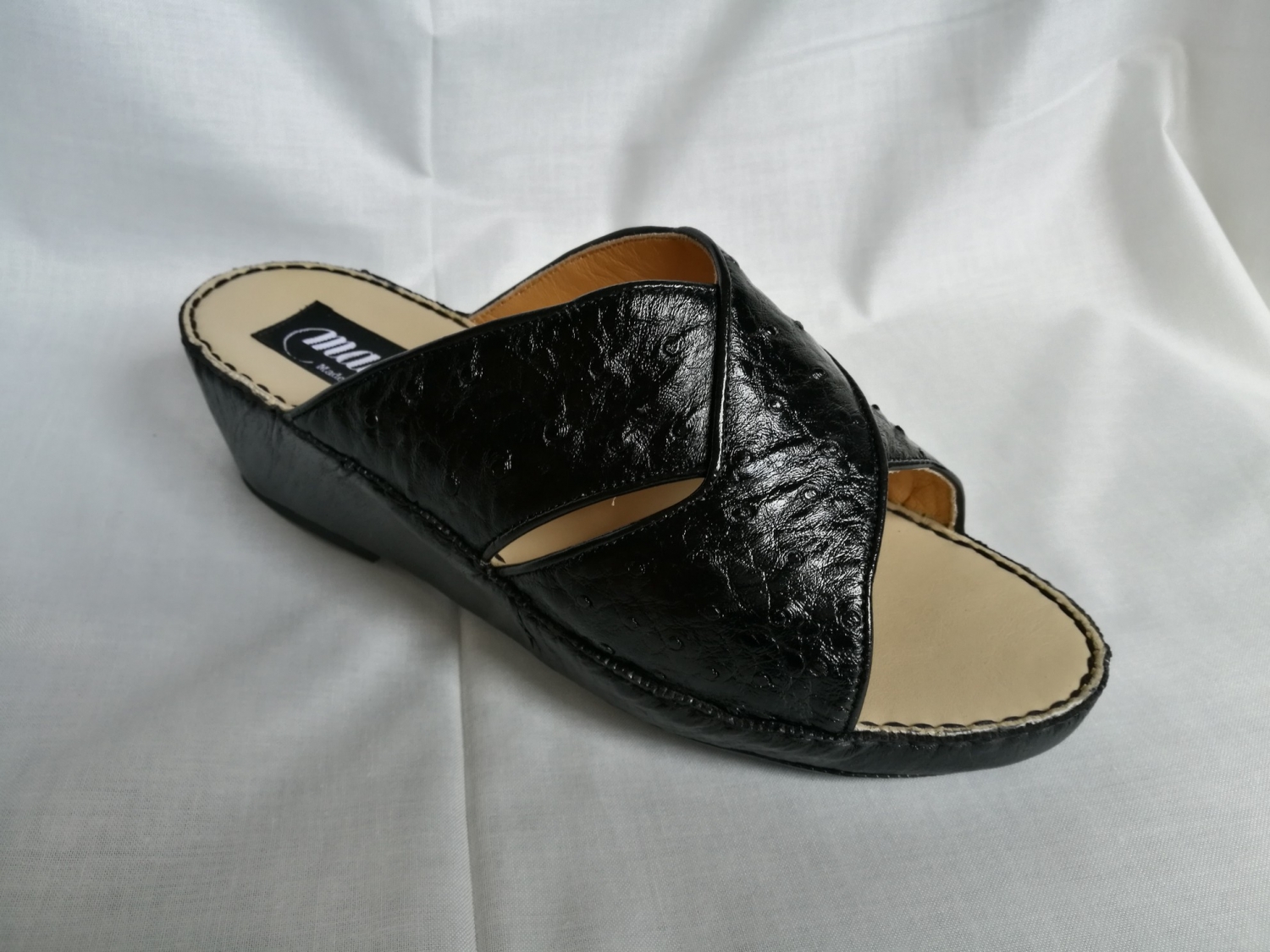 LADY SANDALS FOR AN ARAB PRINCESS SOLD THROUGH A SHOP IN LONDON